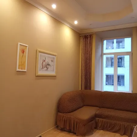 сердце города дерибасовская Appartamento Odessa